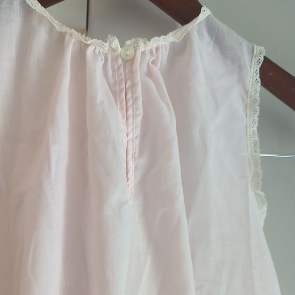 VTG Pale Pink Feminine Embroidered Lace Nightgown Small Sheer Cottage - Picture 8 of 9